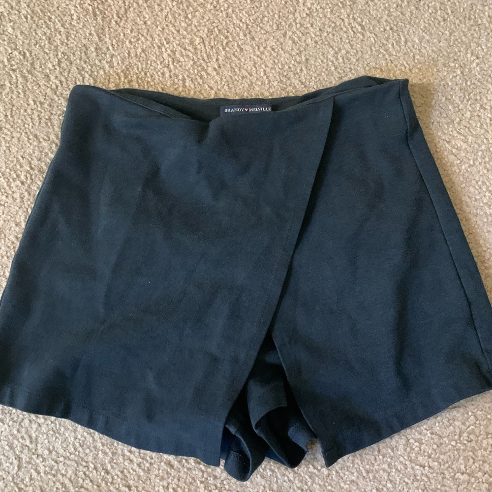 Brandy Melville Skort
